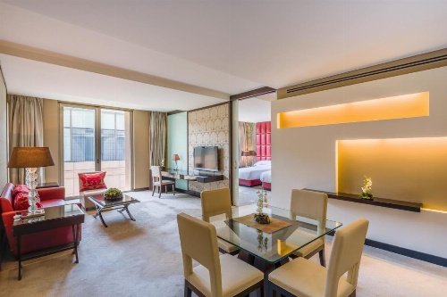 Al Faisaliah Suites image 11