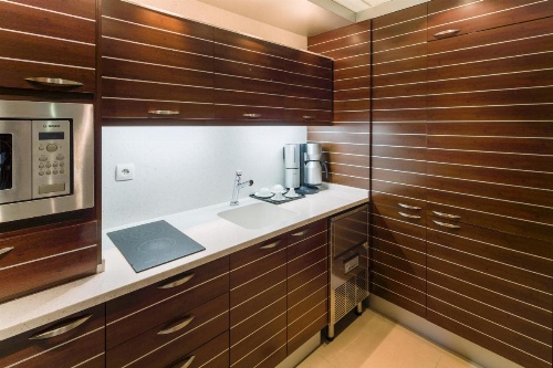 Al Faisaliah Suites image 18